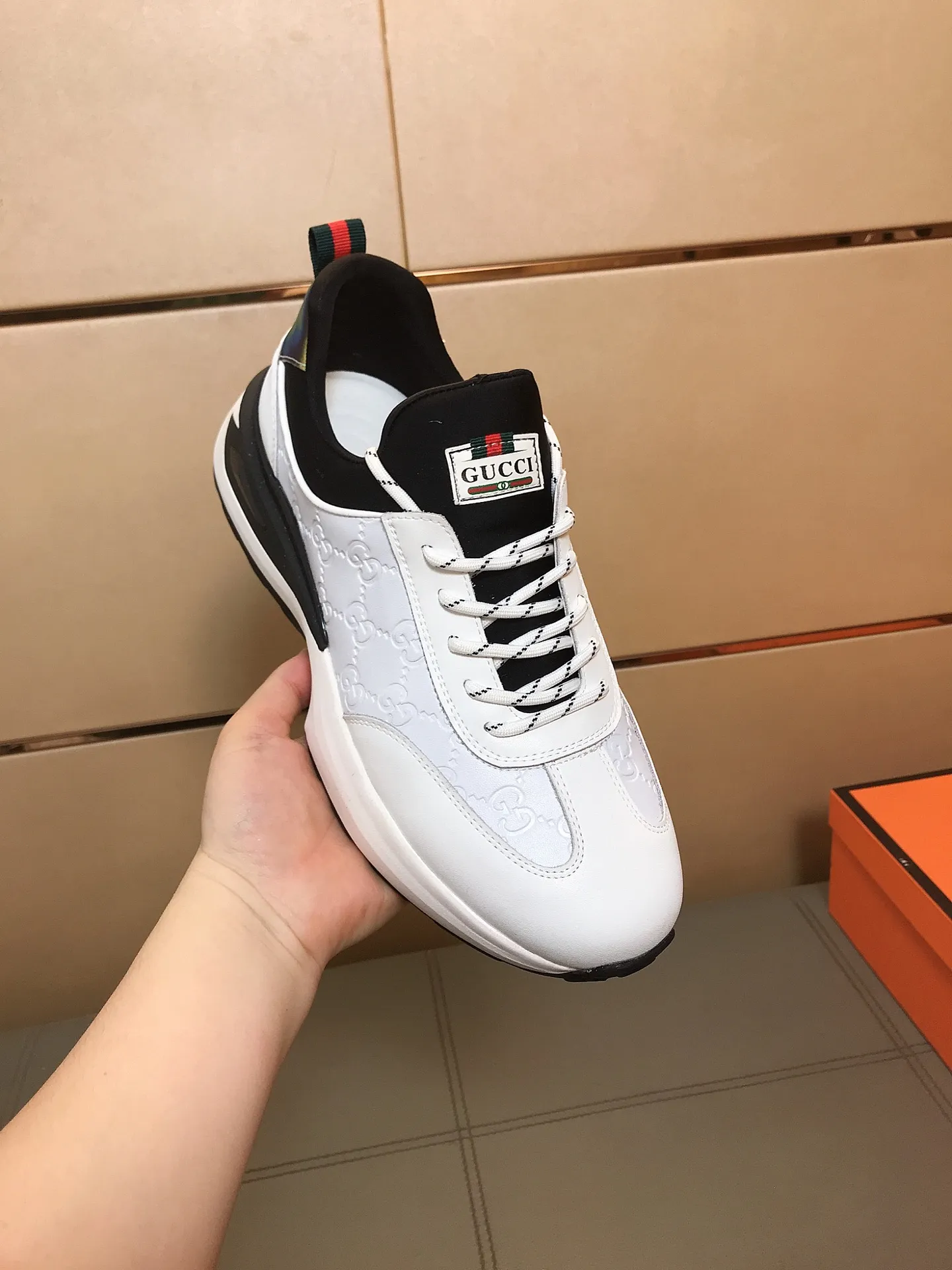 Factory price P442 💎👟👟[GUCCI] The latest trendy men's casual shoes, the fabric is made of embossed cowhide imported from Italy, comfortable sheepskin lining + feet, the original outsole is wear-resistant and non-slip, high-level version, exquisite workmanship. Code number: 38-44